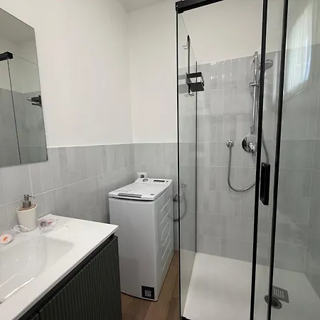 Apartmán L&r - Ristrutturato, Wi-fi, Vicino Stazione E Pista Ciclabile - Casa Rosamare